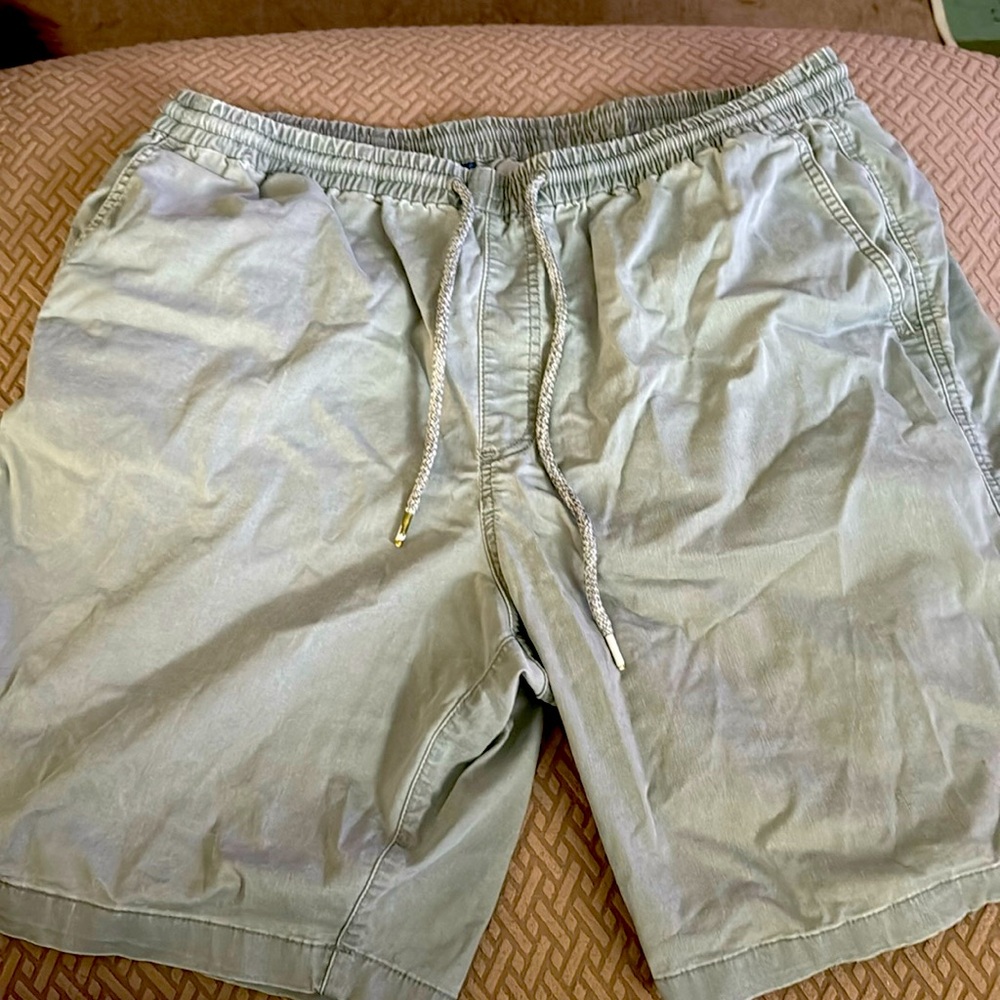 Men’s 1XLB Tommy Bahama Shorts